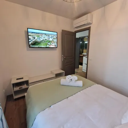 Maison D'Hotes Avec 3 Appartements Et Un Studio Viry-Châtillon Buitenkant foto