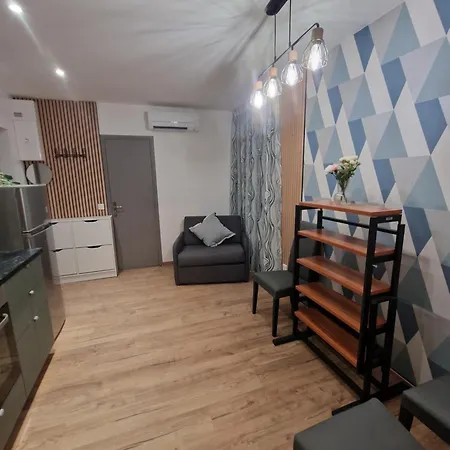 Maison D'Hotes Avec 3 Appartements Et Un Studio Viry-Châtillon Buitenkant foto